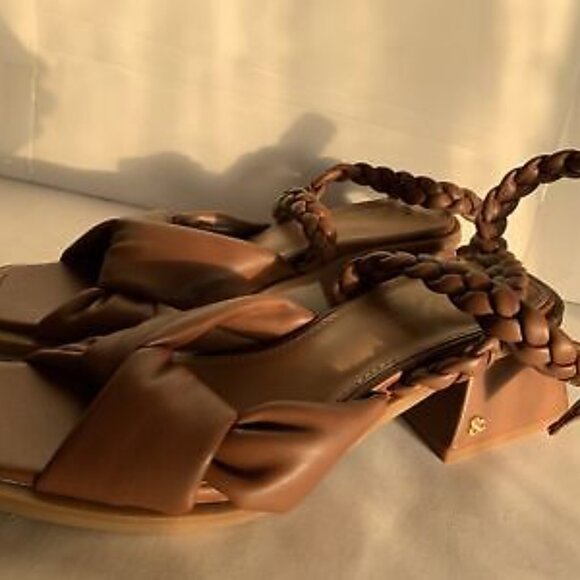 Sam and Libby Size 8 Sandals NEW - Picture 3 of 3